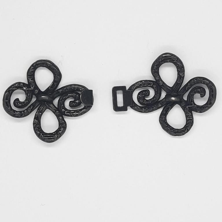 Broche metálico fantasía