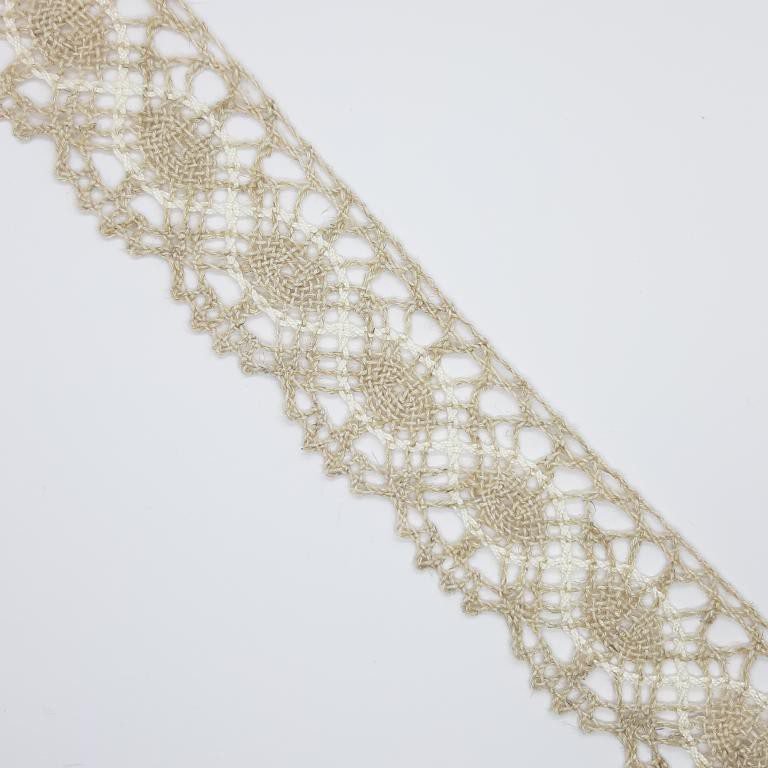 Encaje y entredos de bolillo  4 cms lino y beige