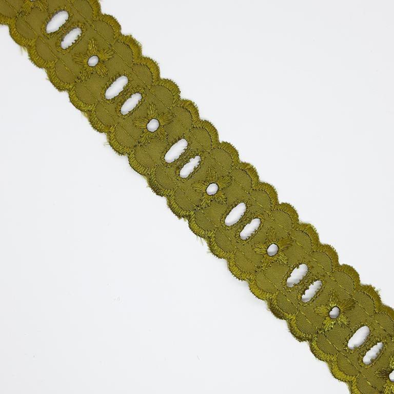 Tira bordada seda con pasacinta 2,5 cms