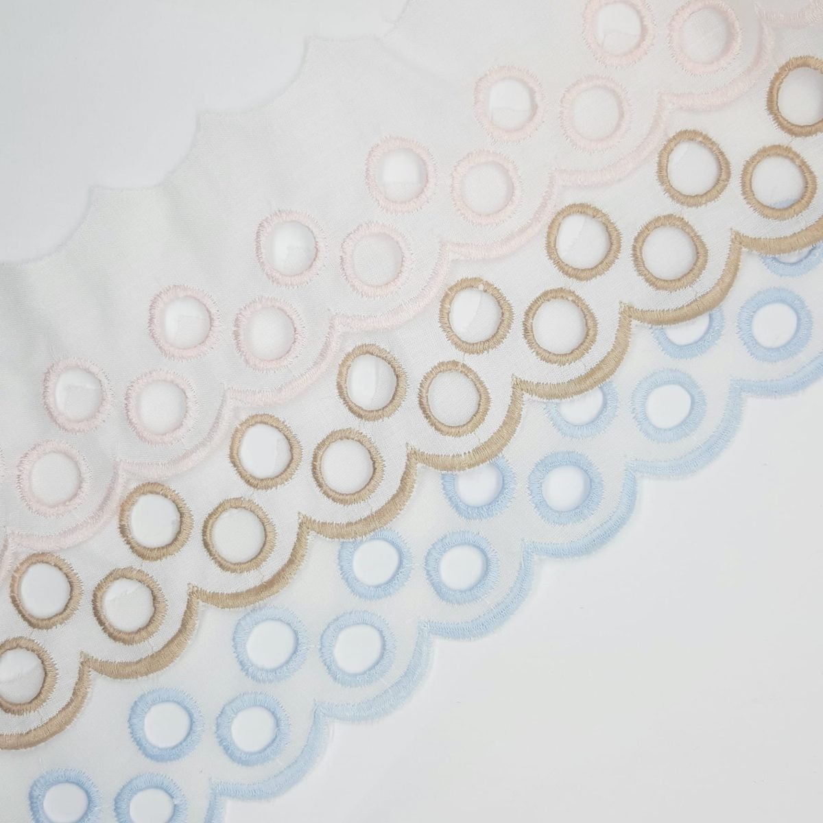 Tira bordada círculos decorativos 5 cms