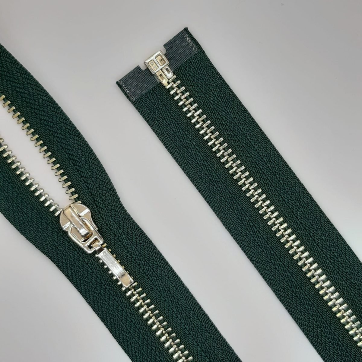 Cremallera separador 60 cms malla oro claro