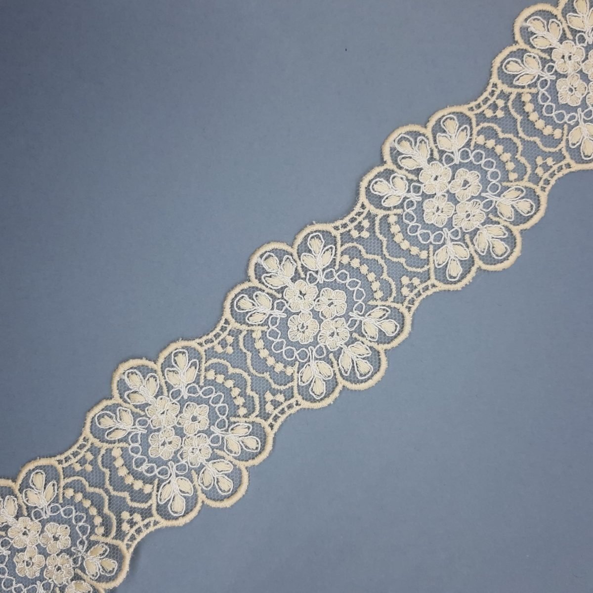 Entredos tul bordado encaje beige