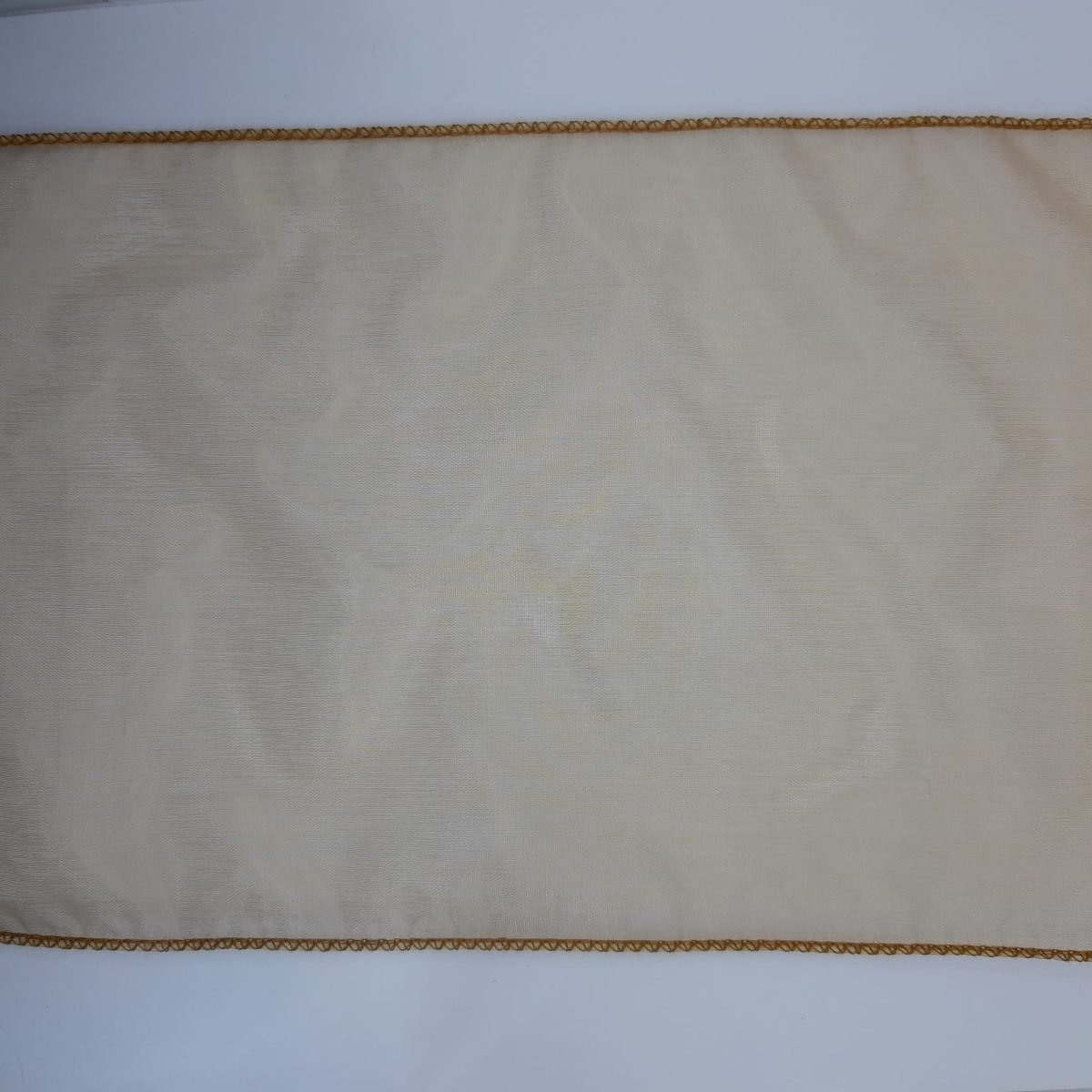 Cinta organza rematada en bordes ocre para lazos y cinturas de ceremonias