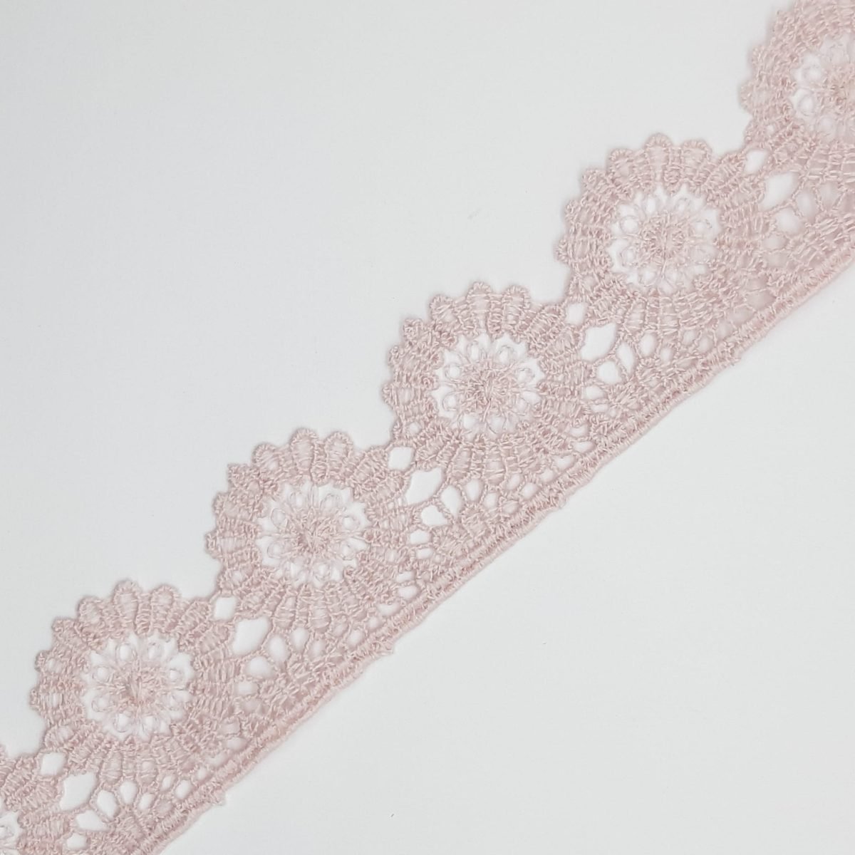 Encaje guipur flor de 3 cms