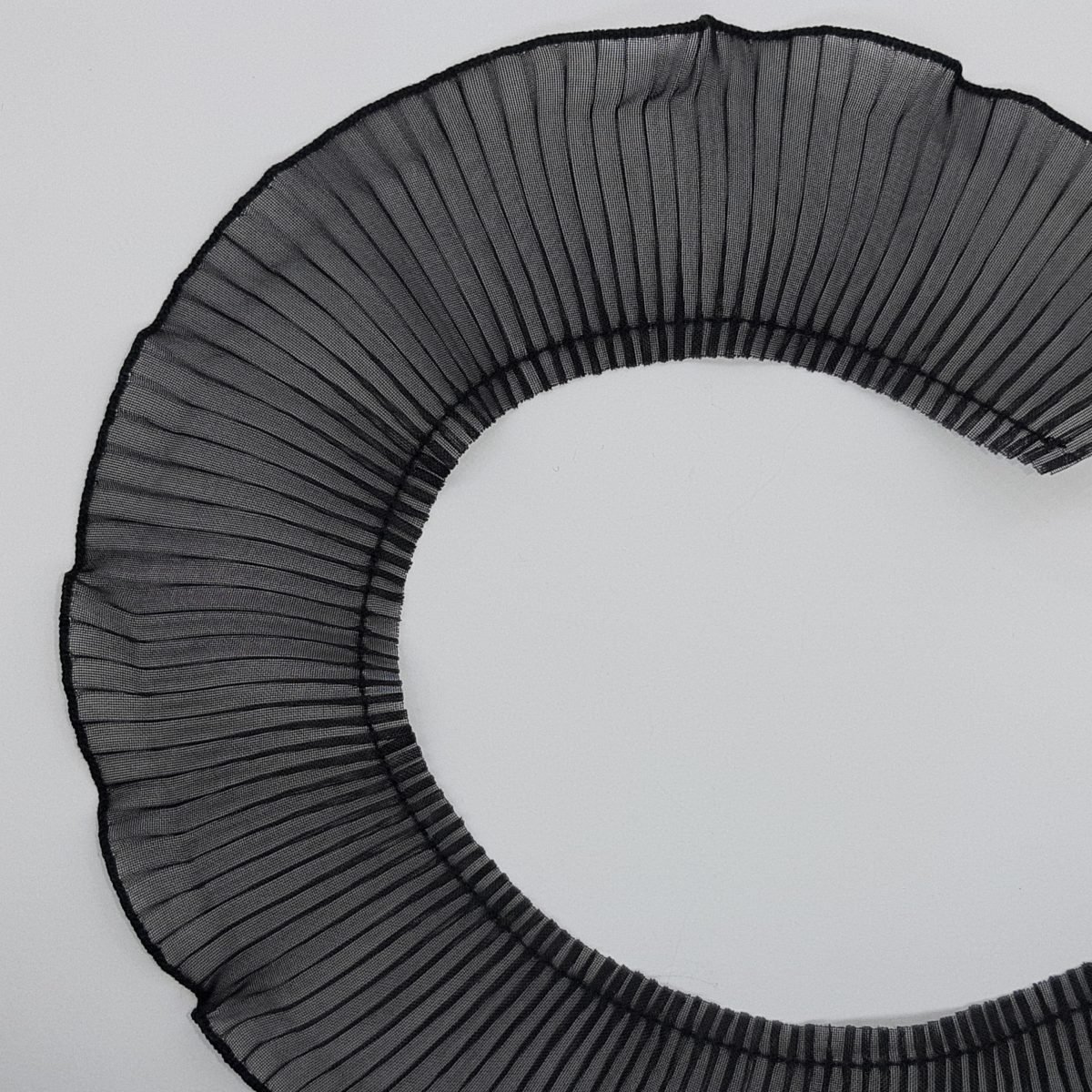 Volante plisado organza negro de 5 cms y 8 cms
