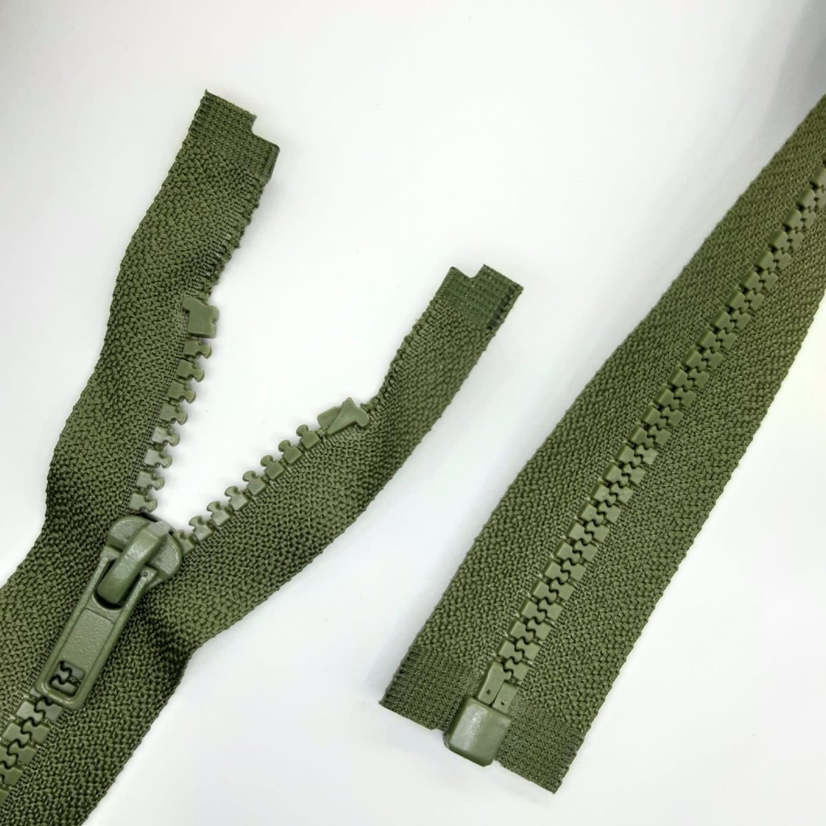 Cremallera reversible separador inyectada 75 cms