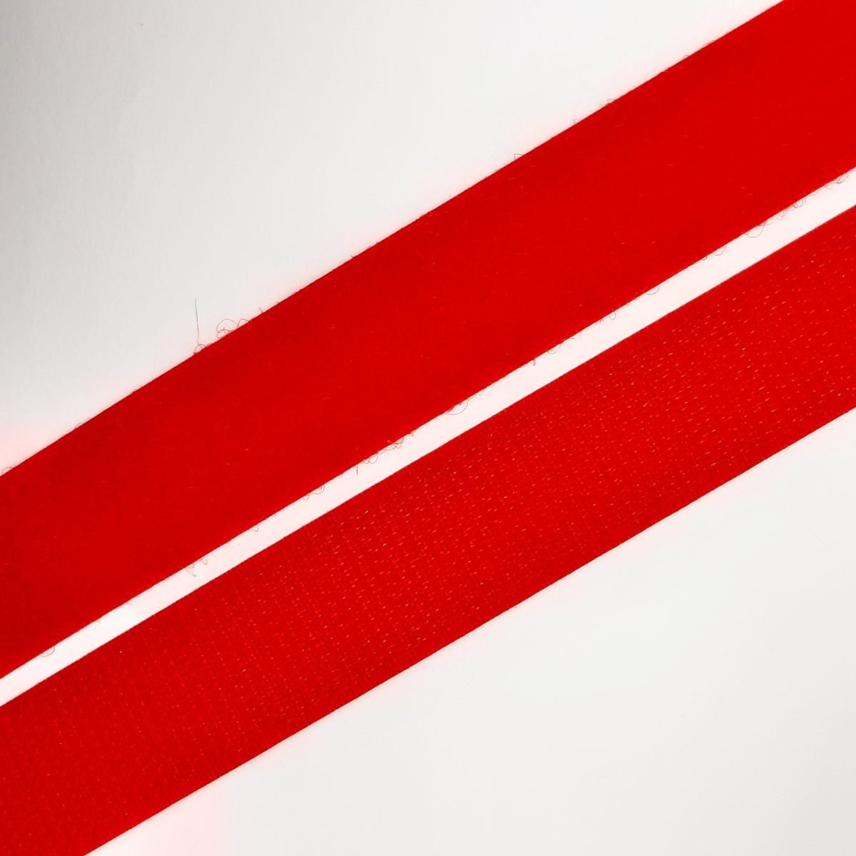 Cinta velcro para coser rojo de 2 cms 
