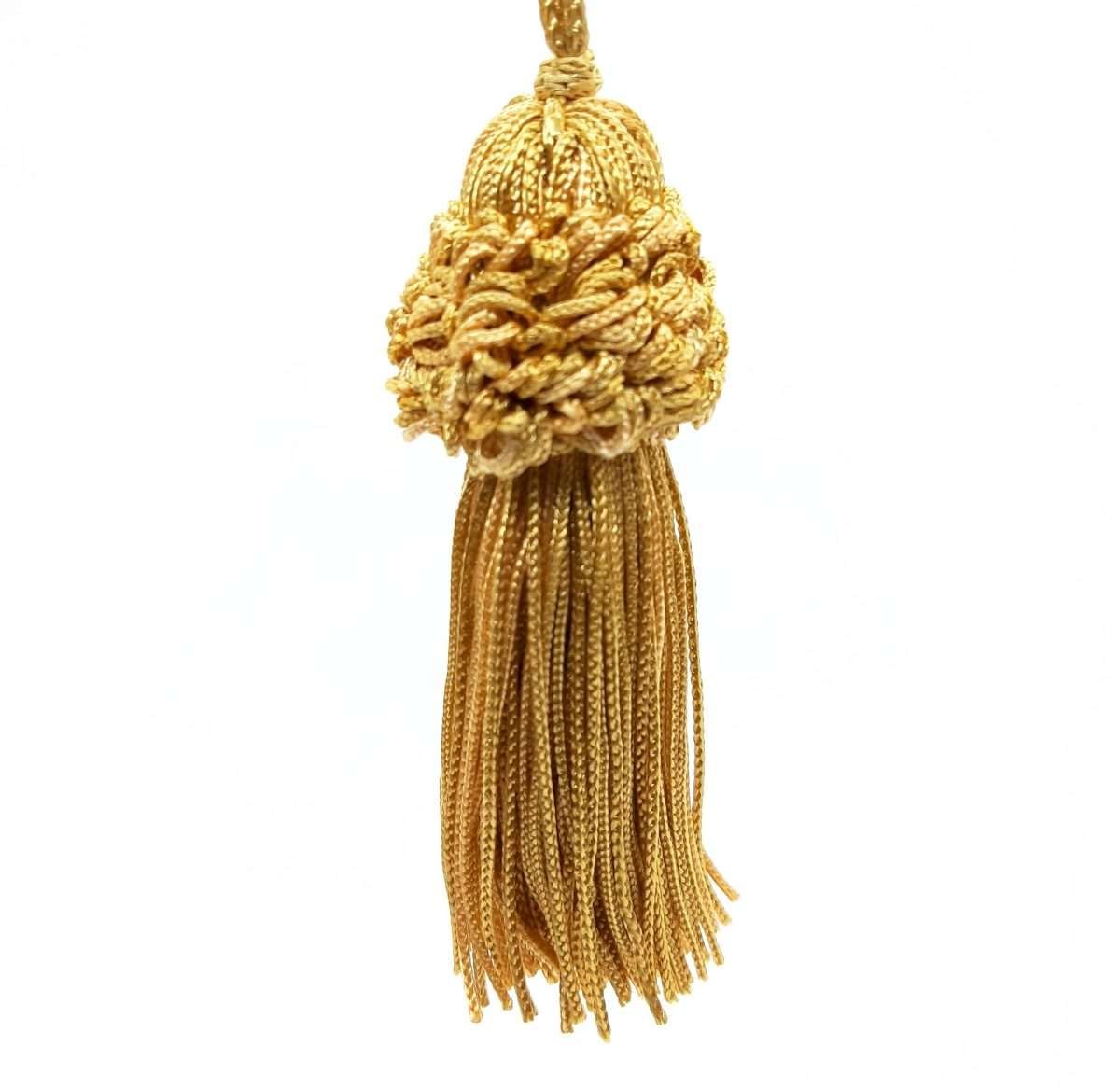 Borla cuquillo mezcla de colores de 8 cms