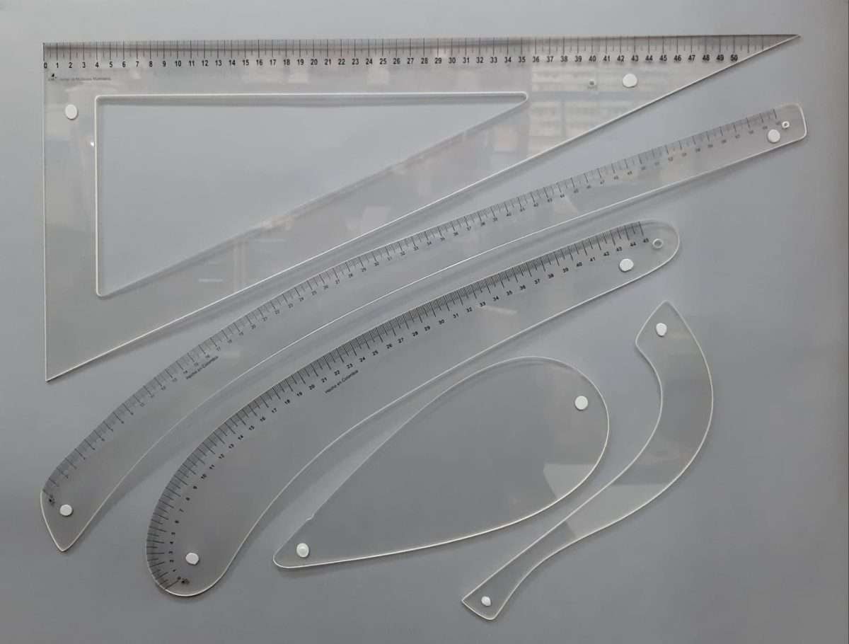 Juego de 5 reglas especiales para patronaje y confección.