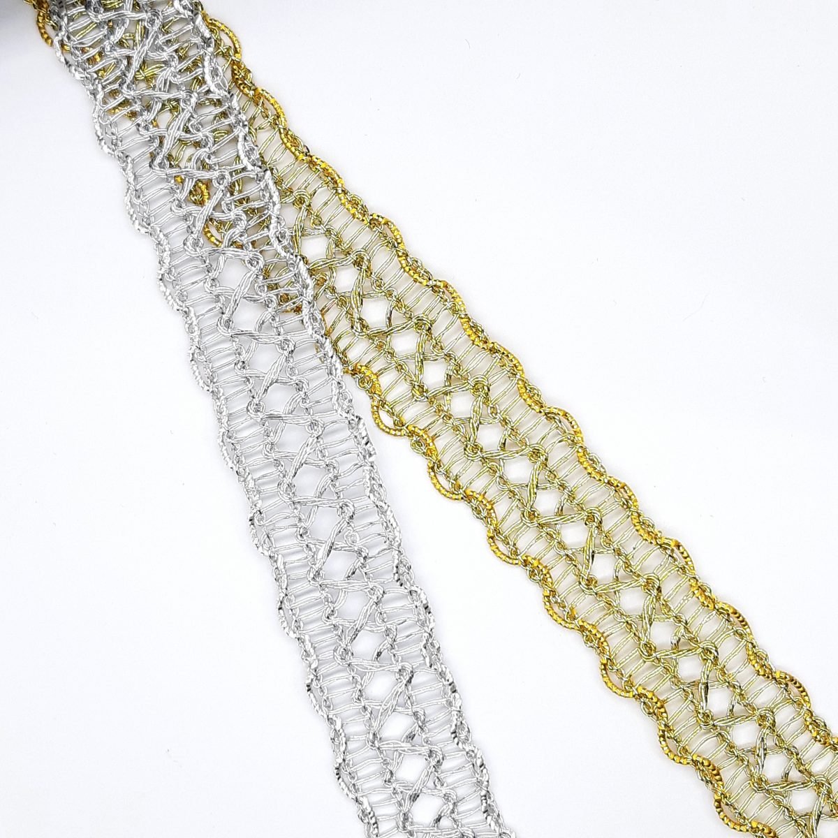 Galón pasamanería metalizada calada 18 mm. 