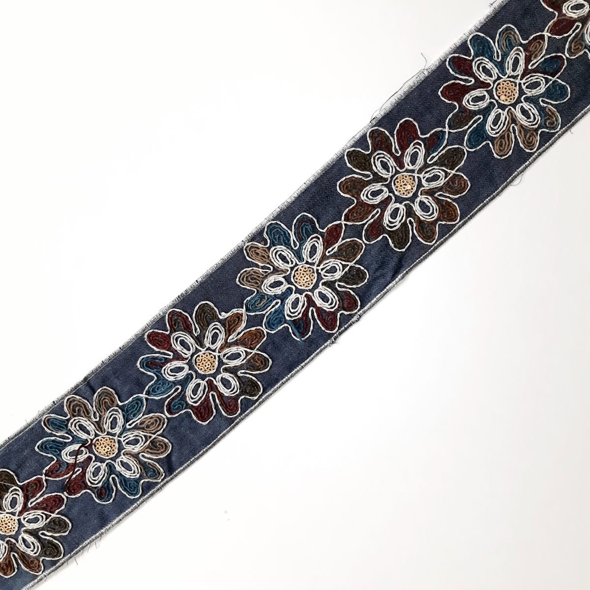 Galón tejano bordado flores 8 cms