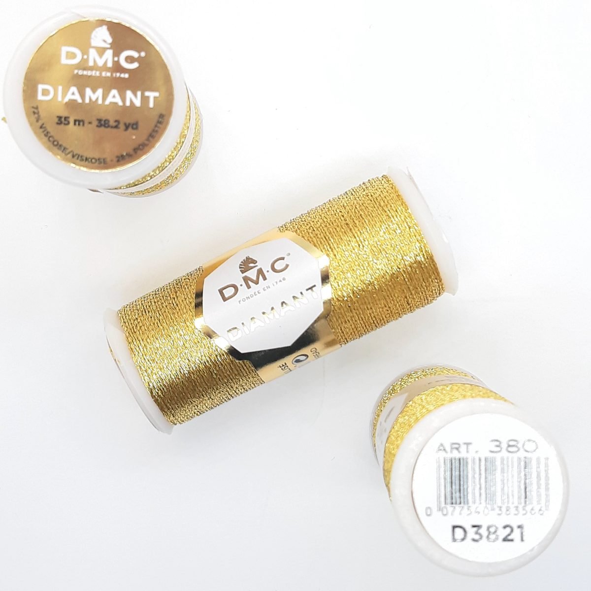 Hilo metalizado dorado DMC Diamant para bordar.