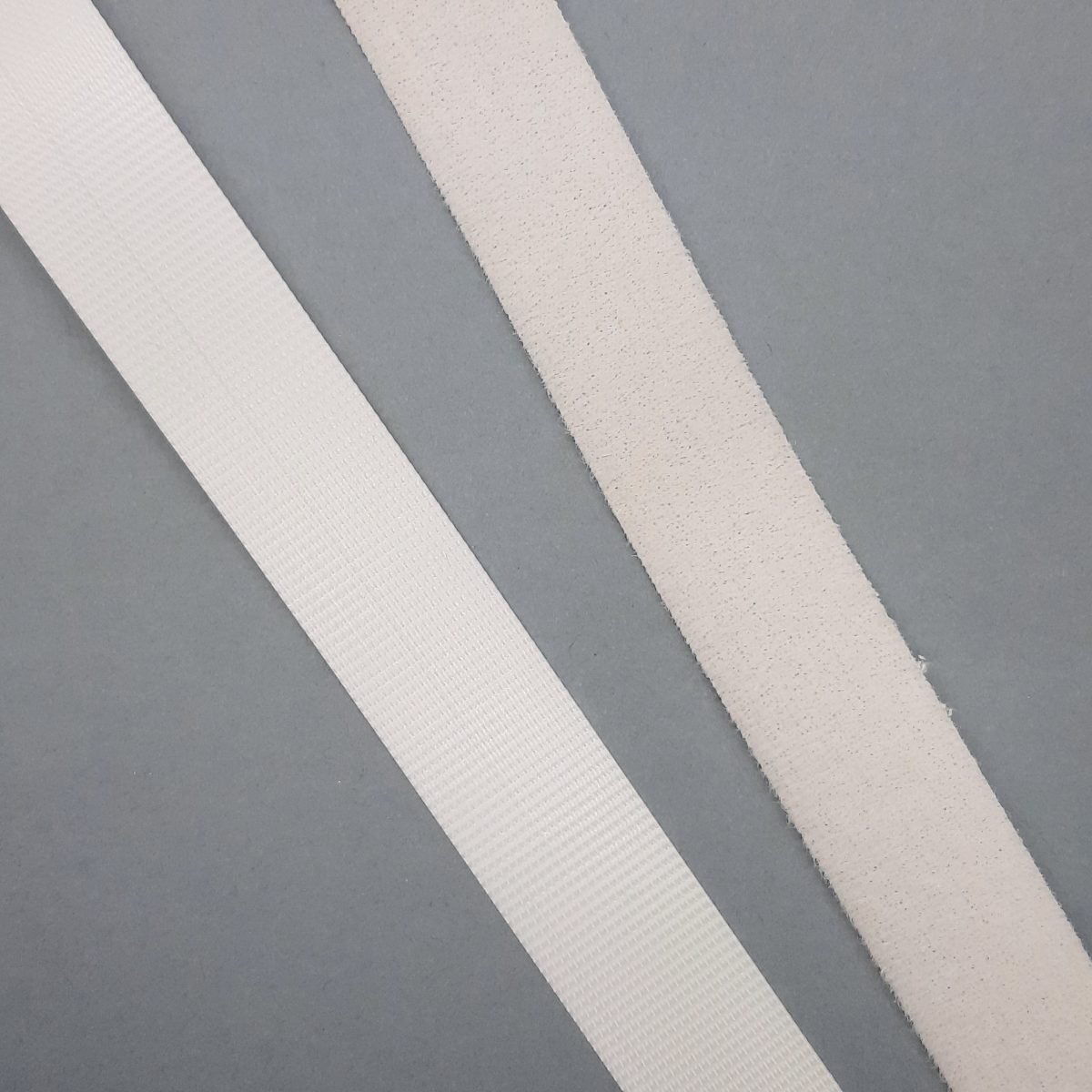 Velcro blanco macho y hembra fino de 20 mm cosido