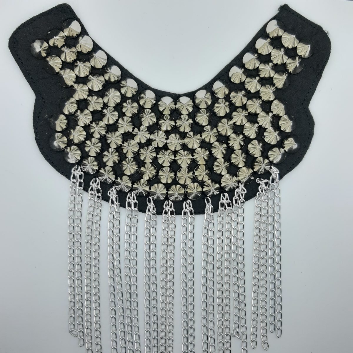 Hombrera cadena y tachas