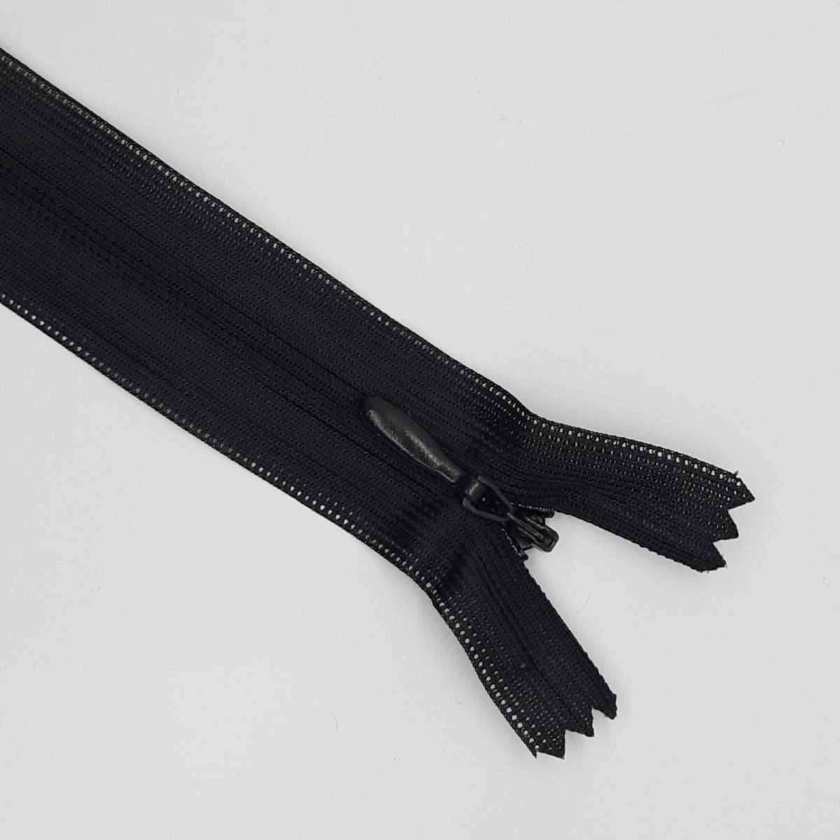 Cremallera invisible malla 3 cerrada negra