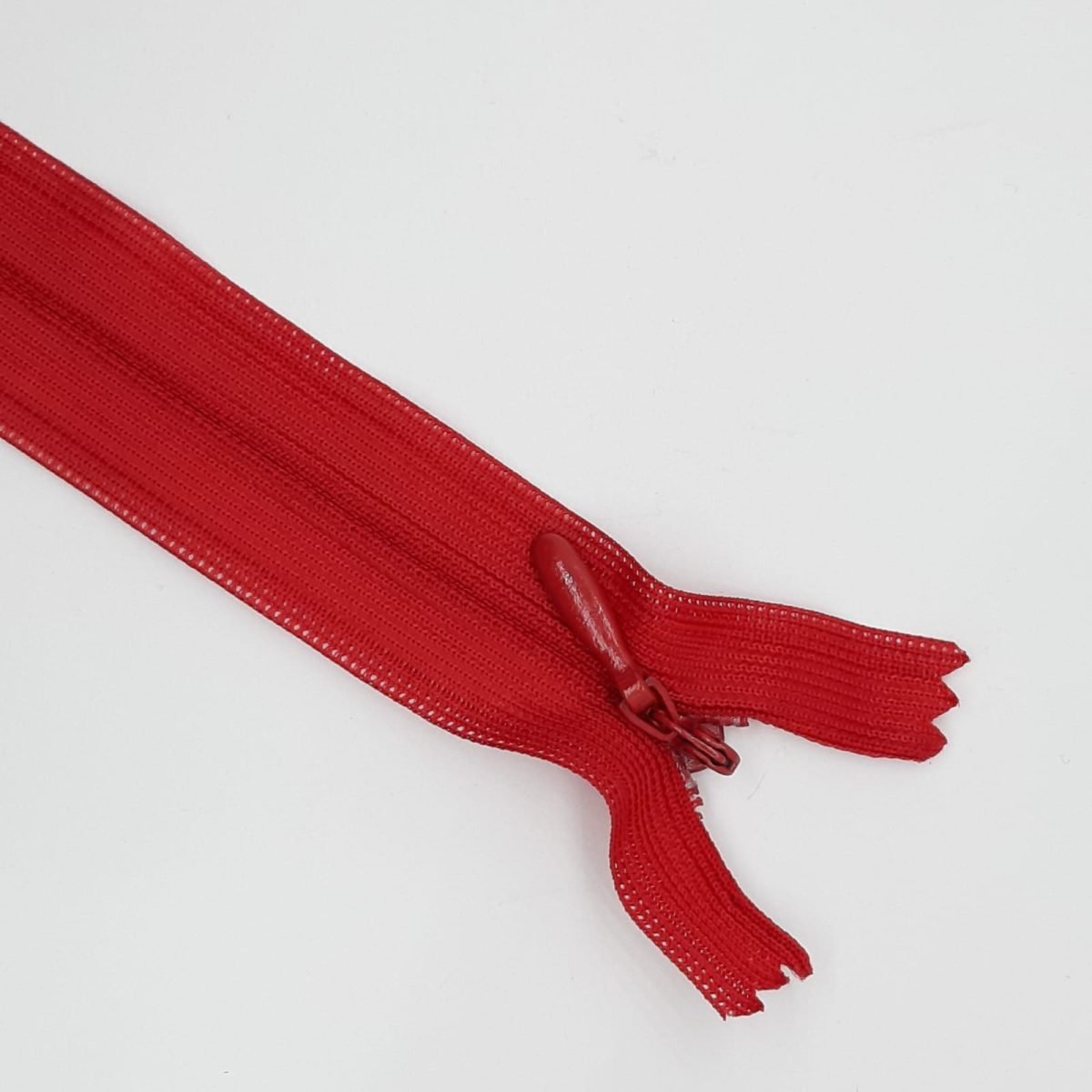 Cremallera invisible malla 3 cerrada rojo