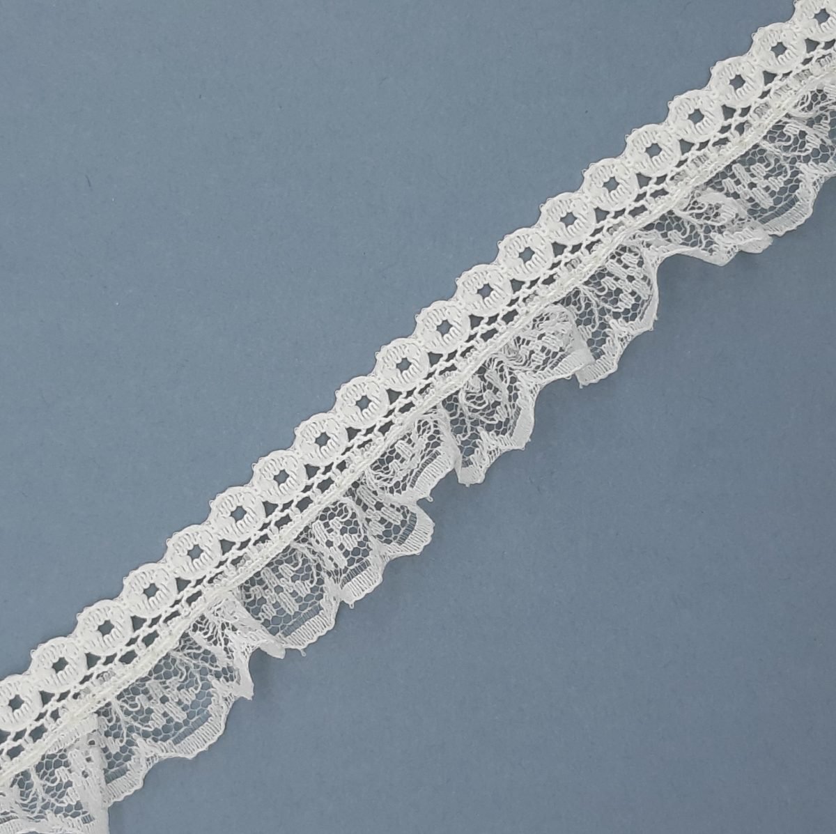 Puntilla nylon rizado 2 cms
