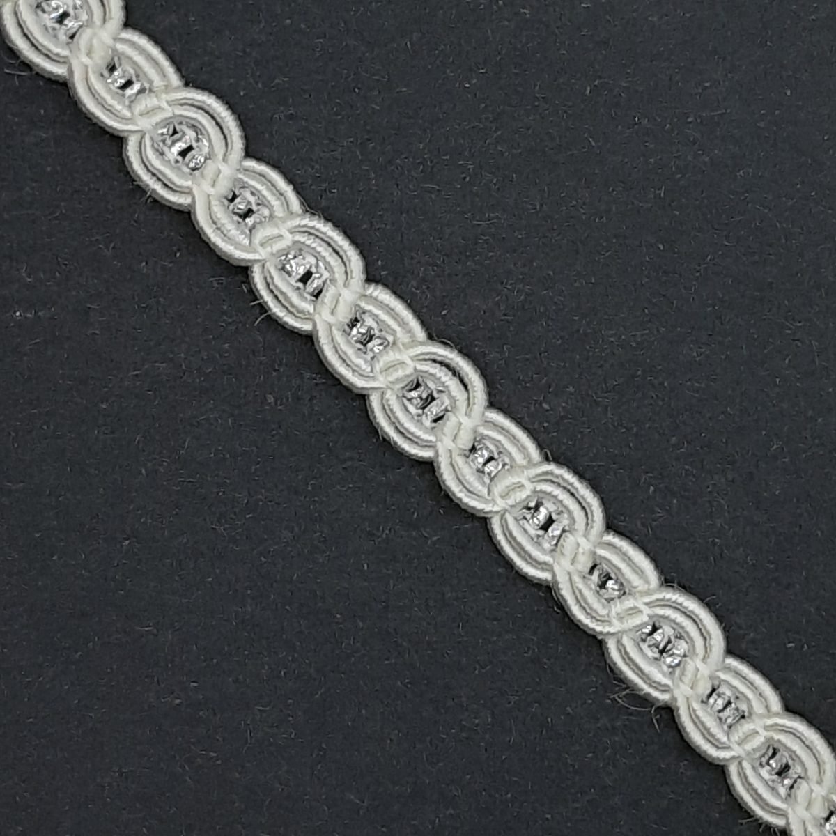 Galón pasamanería con ondas y brillo lurex de 7 mm y color marfil