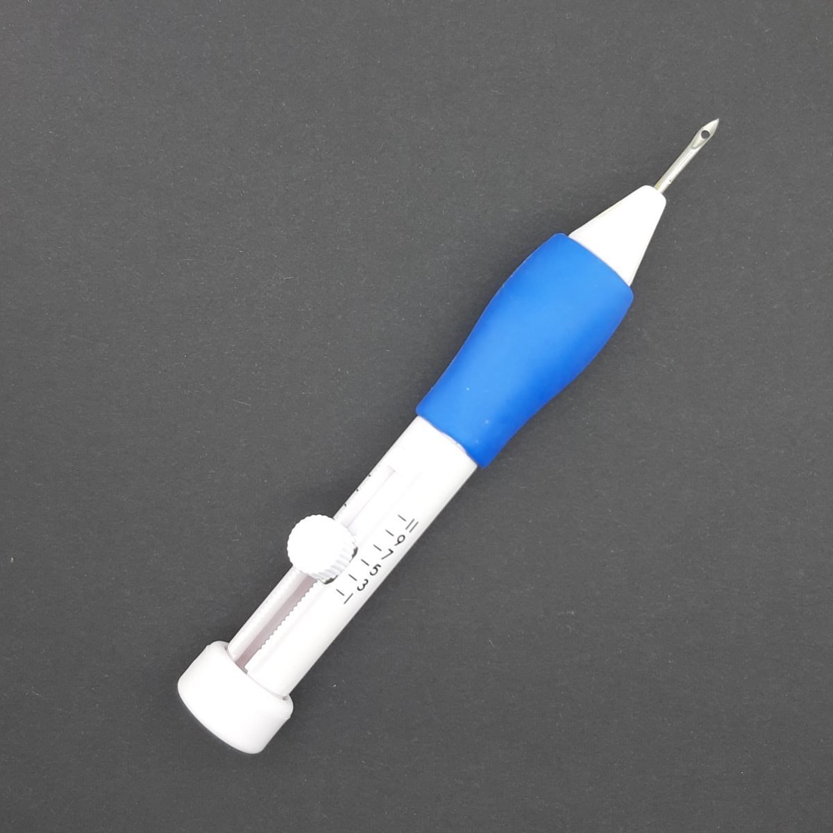 Aguja para bordado ruso. Kit con enhebrador y 3 agujas de distinto tamaño